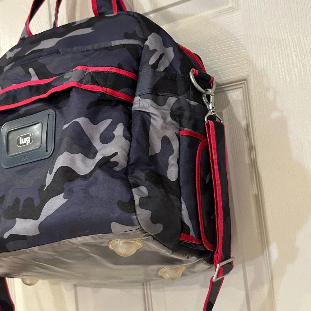 Lug Puddle Jumper Duffel Bag Midnight Camo Red Trim Travel Gym Weekender Men